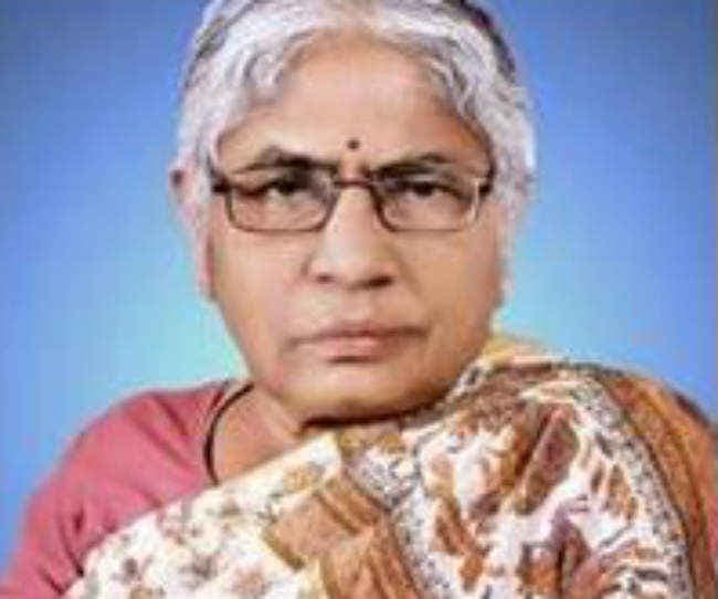 बच्चे को मदद के बदले मिली मंत्री का लात, वीडियो वायरल