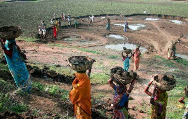 ''मनरेगा'' को लेकर सुप्रीम कोर्ट ने केंद्र को भेजा नोटिस