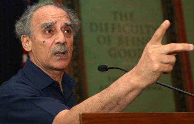 जिम्मेवारियों से भाग रहे हैं नरेंद्र मोदी :अरुण शौरी