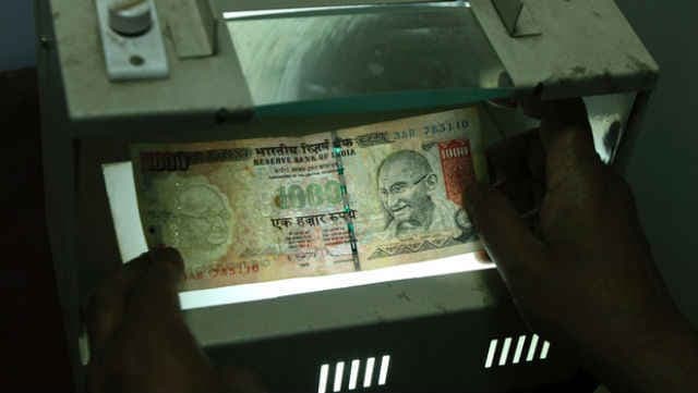 दो लाख के जाली नोटों के साथ एक गिरफ्तार