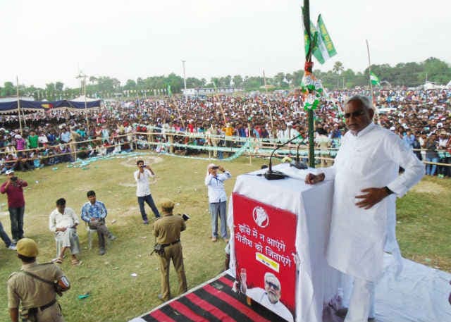 मोदी को भाषा की मर्यादा का ख्याल नहीं : नीतीश