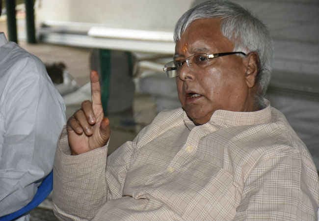मोदी और शाह से आठ नवंबर के बाद संघ ले लेगा इस्तीफा : लालू