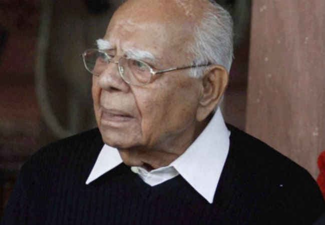 कालाधन पर धोखेबाजी कर रहे हैं पीएम नरेंद्र मोदी : जेठमलानी