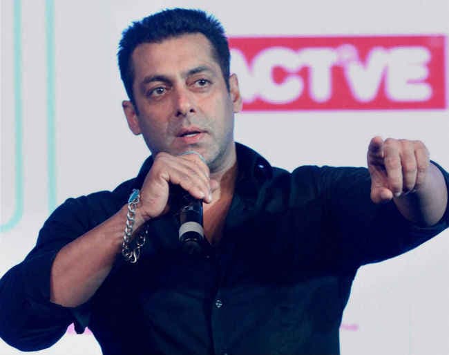 जानिए, सलमान ने शाहरुख के असहिष्णुता के बयान पर क्या कहा ?