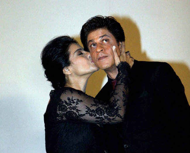 ट्विटर पर शाहरुख खान के फॉलोवरों की संख्या 1.6 करोड़