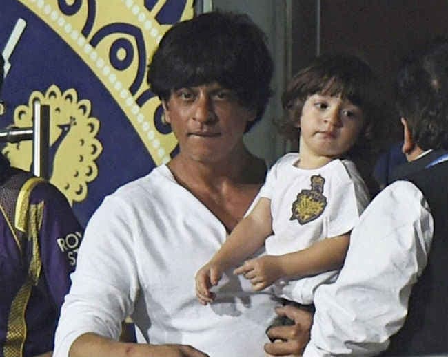 अबराम को मेरी और काजोल की जोड़ी पसंद नहीं है : शाहरुख