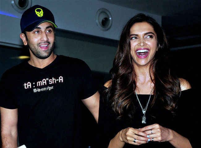 दीपिका-रणबीर ने एकसाथ मनाई दीवाली, वीडियो