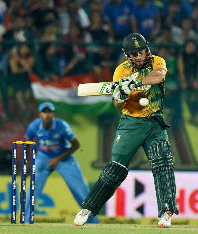 डिविलियर्स ने कोहली को ललकारा, कहा, छींटाकशी हुई तो किसी भी हद तक जा सकते हैं