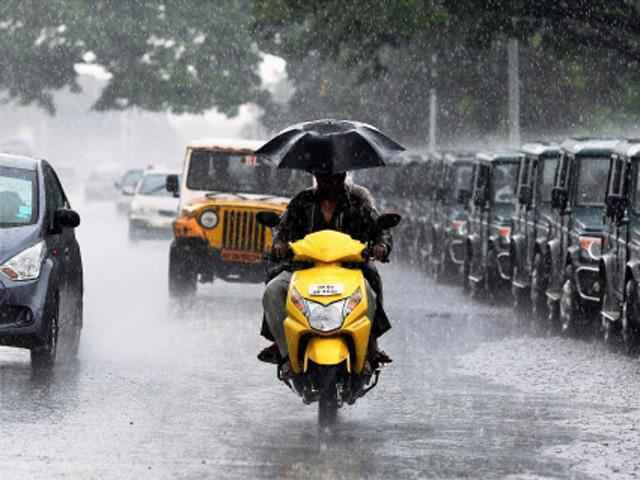 तमिलनाडु में भारी बारिश, मृतकों की संख्या बढकर 55 हुई