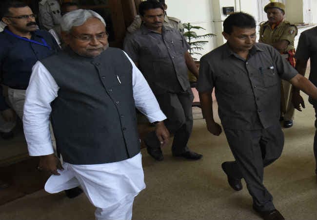 नीतीश 20 को लेंगे सीएम पद की शपथ, आडवाणी रहेंगे मौजूद !