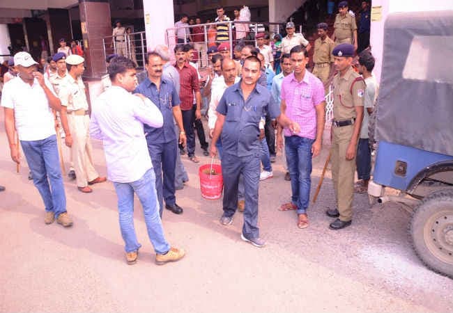 पढ़िए, बिहार में कहां मिला ट्रेन में आधा दर्जन बम