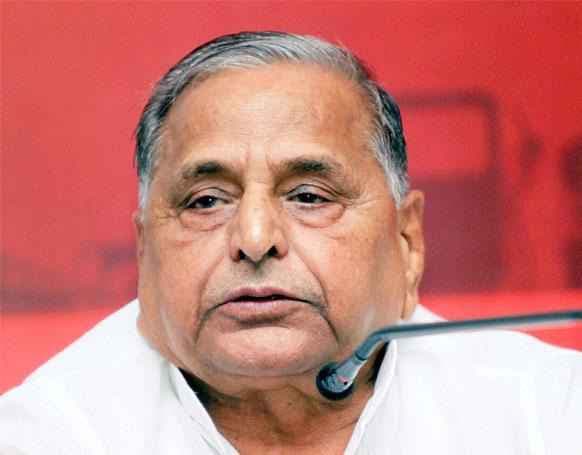 सरकार की उपलब्धियों को हर बूथ तक पहुंचाएं कार्यकर्ता : मुलायम