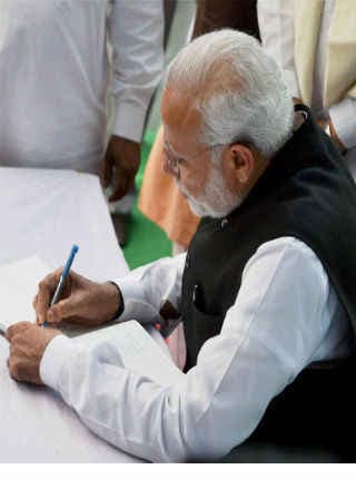The Economist में PM Modi का लेख : भारत में सामाजिक मजबूती व विविधता कायम