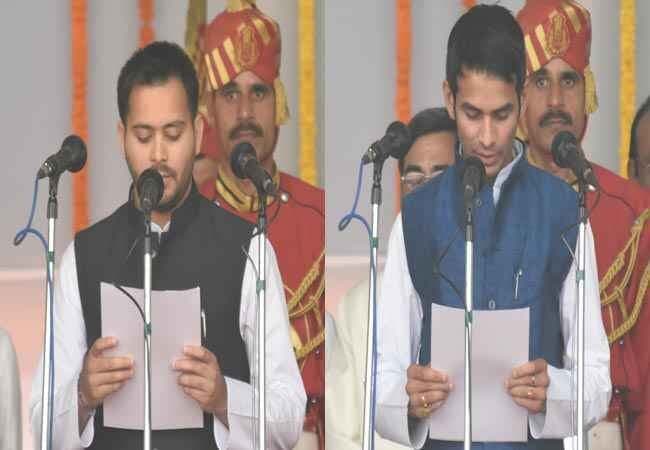 लालू के दोनों बेटे बने मंत्री, तेज प्रताप शपथ लेने में दो बार अटके