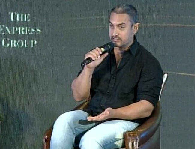 #Intolerance : निशाने में आमिर खान, पढ़ें किसने क्‍या कहा