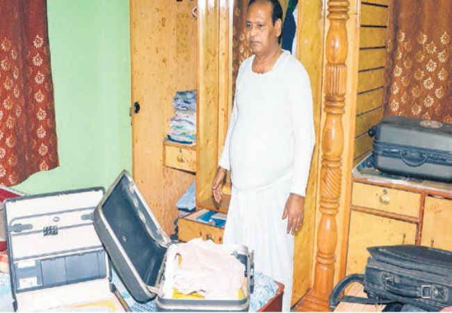 बिहार : महज 11 मिनट में 10 लाख की संपत्ति चोरी