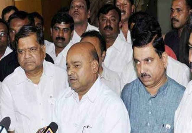 राजीव, इंदिरा पर टिप्पणी को लेकर लोकसभा में हंगामा, गहलोत ने जताया खेद