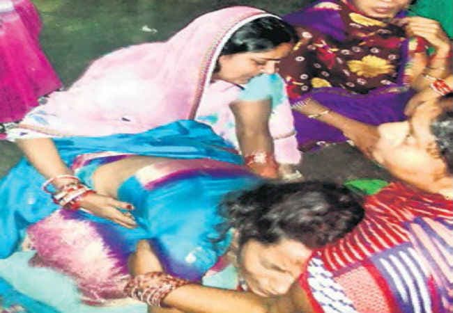 सेल्फी के चक्कर में गंगा में दो डूबे, मौत