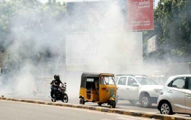 दिल्‍ली में प्रदूषण पर सरकार सख्‍त, सड़क पर दिखेंगी अब आधी गाडियां