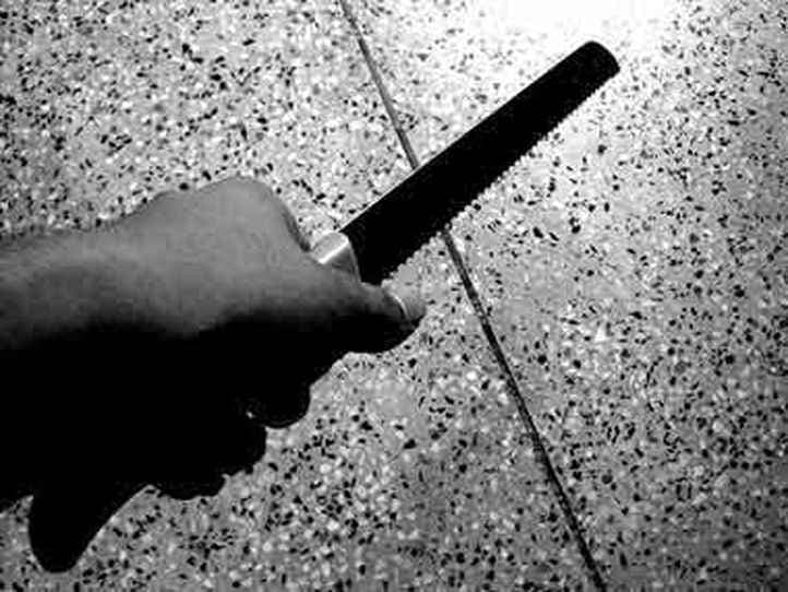 लंदन मेट्रो में आतंकी हमला: 3 लोगों को चाकू मारने वाले ने कहा-ये सीरिया का बदला