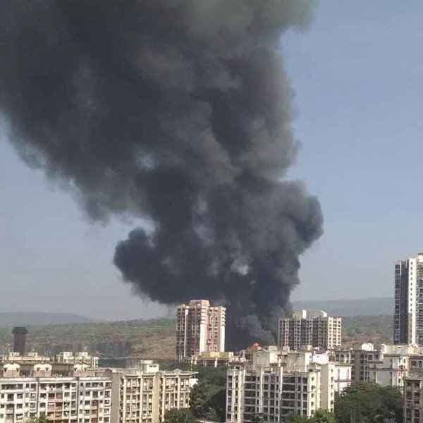 मुंबई के कांदीवली इलाके में भीषण आग, दो की मौत