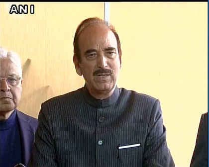 बदले की भावना से काम कर रही है मोदी सरकार : गुलाम नबी