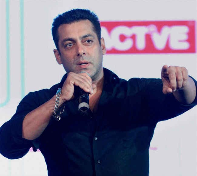 VIDEO : जानें सलमान को किन तीन चीजों से है नफरत ?