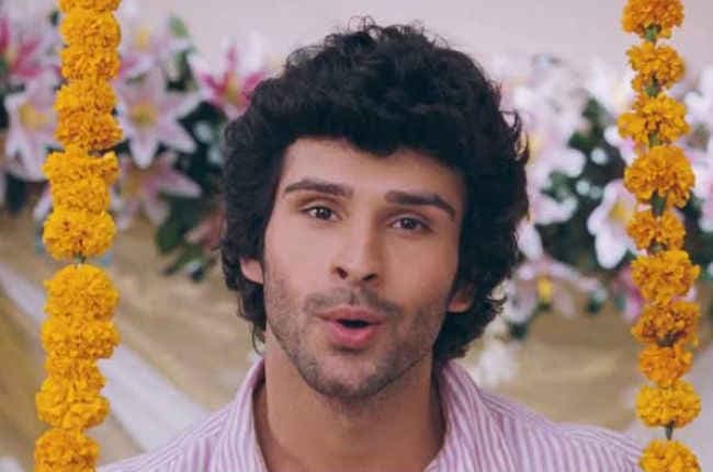 एक जैसी ही होती हैं रोमांटिक फिल्में : गिरीश कुमार