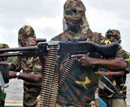 लंबे समय से पाकिस्तान के रिश्ते आतंकी संगठनों से रहे हैं : अमेरिकी सांसद