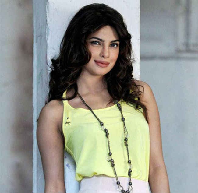 प्रियंका चोपड़ा बनीं ‘सबसे सेक्सी एशियाई महिला''