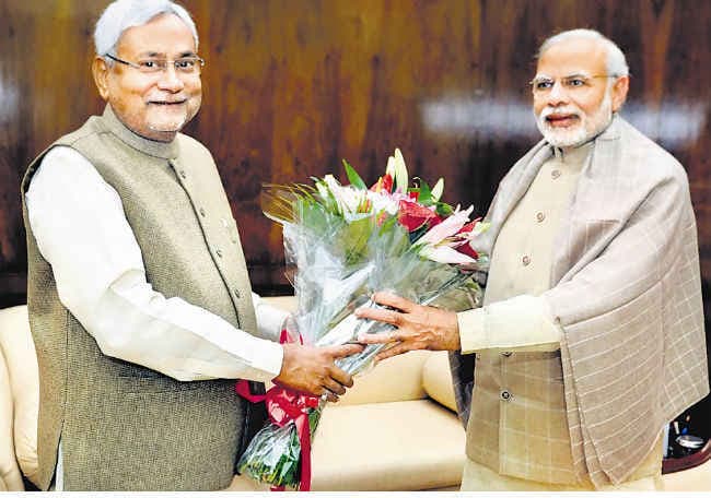 पीएम मोदी से मिले नीतीश, बोले राजनीति में बदले की भावना के लिए कोई जगह नहीं