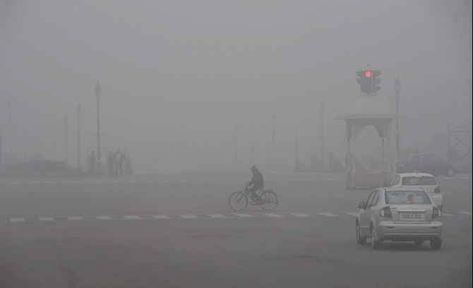 ठंड की चपेट में उत्तर भारत, कांपी राजधानी