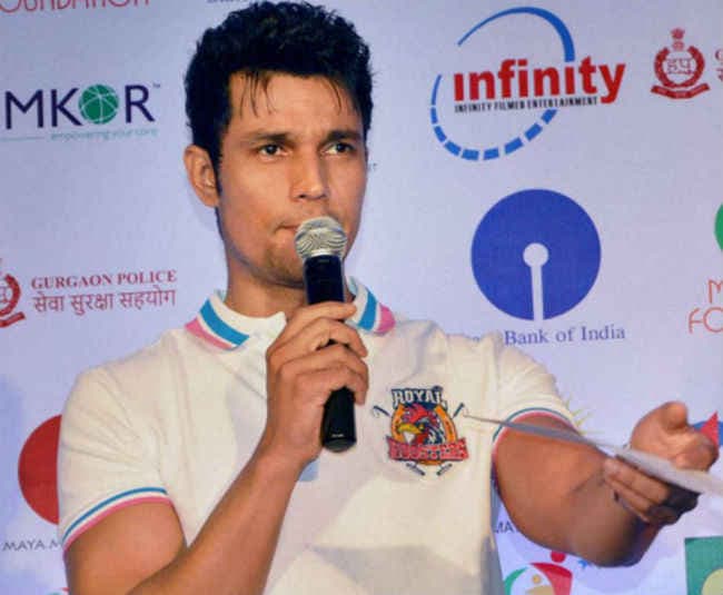 दिलीप कुमार को बहुत पहले पद्म विभूषण दिया जाना चाहिए था : रणदीप हुड्डा