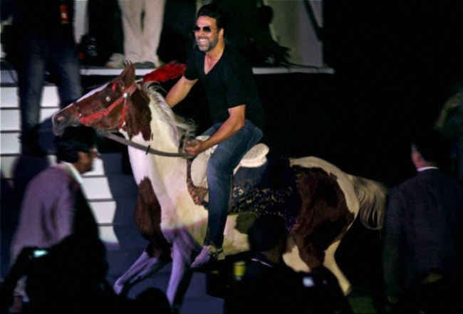 ‘रोबोट 2'' में खलनायक बनेंगे अक्षय कुमार, रजनीकांत संग भिड़ेंगे