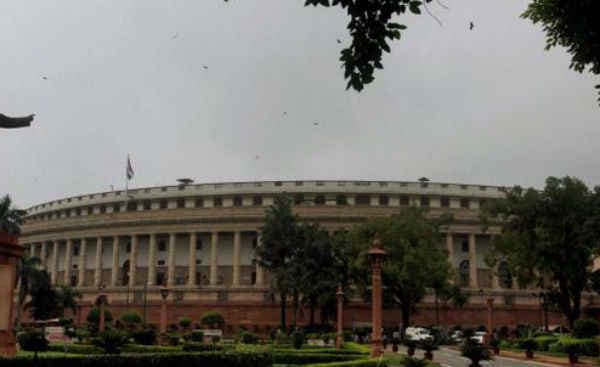 58 सांसदों ने गुजरात HC के जज के खिलाफ महाभियोग के लिए याचिका दी