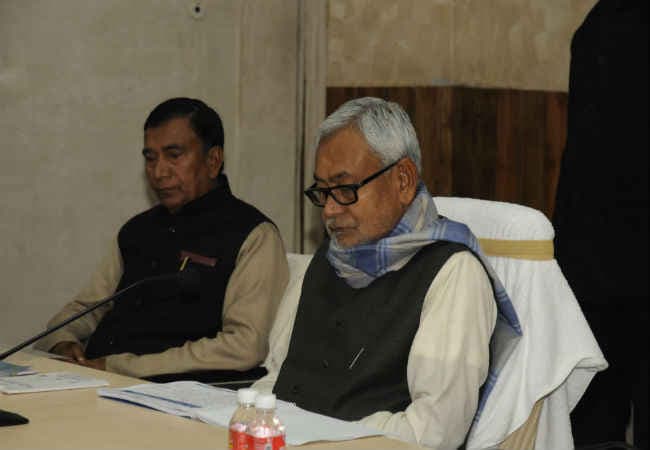 बिहार में गणित और विज्ञान के शिक्षकों की विशेष बहाली शीघ्र : नीतीश