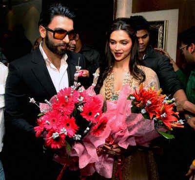 रणवीर ने बताया दीपिका के ग्लो का राज, देखें VIDEO