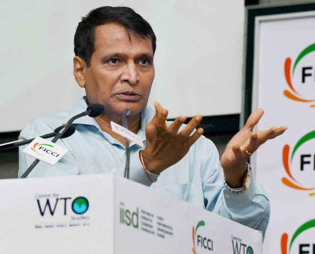 हिचकोलों के बावजूद भारतीय रेल ने रफ्तार पकडी