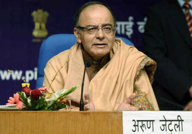 जेटली का केजरी पर निशाना, बोले आप नेताओं को अभद्रता का अधिकार नहीं मिला