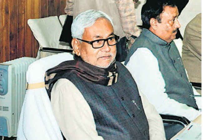 सीएम नीतीश ने वाजपेयी को जन्मदिन की बधाई दी