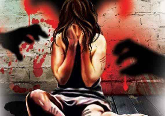 आईपीएस अफसर पर शादी का झांसा देकर दुष्कर्म का आरोप, मामला दर्ज