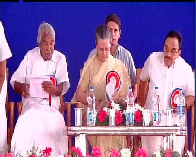 नारायण गुरु की विरासत पर ‘‘कब्जा'''' करना चाहती है भाजपा : सोनिया