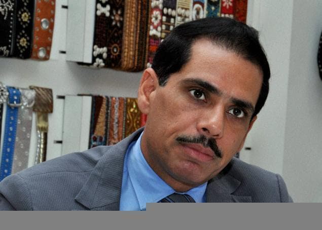 रॉबर्ट वाड्रा की बढ़ी मुश्किलें, आयकर विभाग ने 22 बिंदुओं पर मांगा जवाब