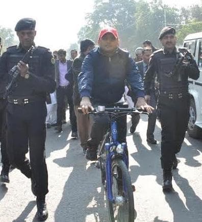 एक बार फिर विवादों में सैफई महोत्सव