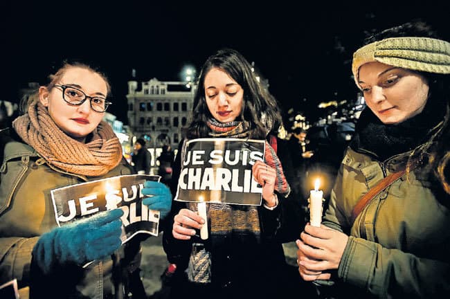 अभिव्यक्ति के सवाल पर संदेह के पेच