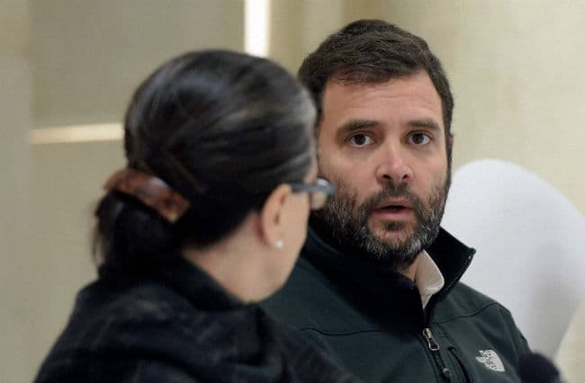 CWC की बैठक : सोनिया गांधी ने साधा मोदी पर निशाना, कहा-सरकार कर रही तानाशाही