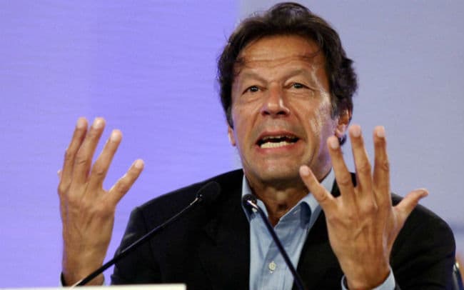 PTI प्रमुख इमरान खान को पेशावर के आर्मी स्‍कूल में घुसने से रोका गया