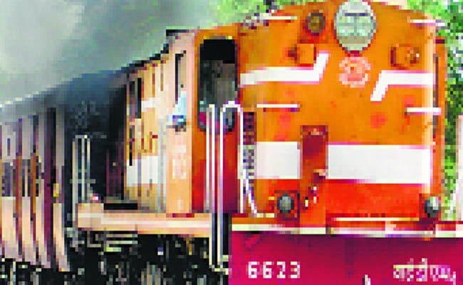 अब ट्रेन में ही दर्ज करा सकेंगे एफआइआर