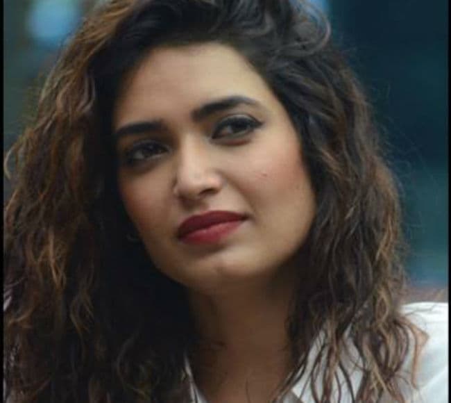 बिग बॉस : राहुल महाजन पर जमकर बरसी करिश्‍मा तन्‍ना