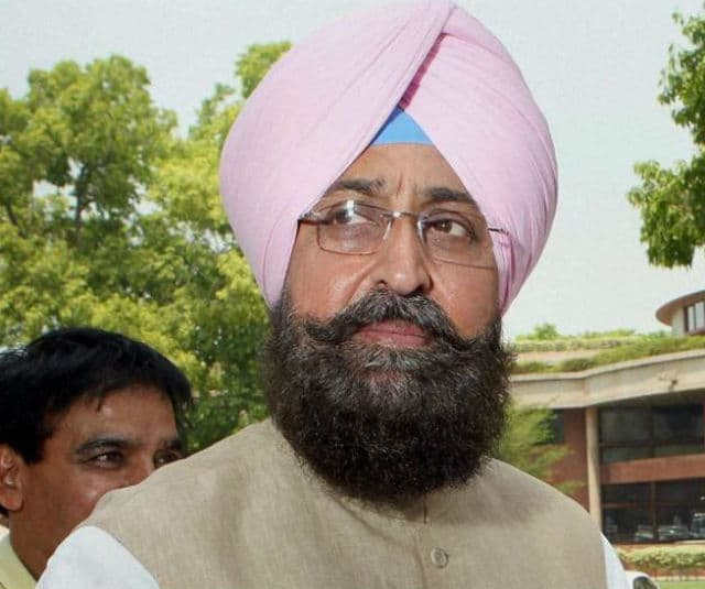 पंजाब कांग्रेस में बढते विद्रोह के बीच बाजवा ने की राहुल से मुलाकात